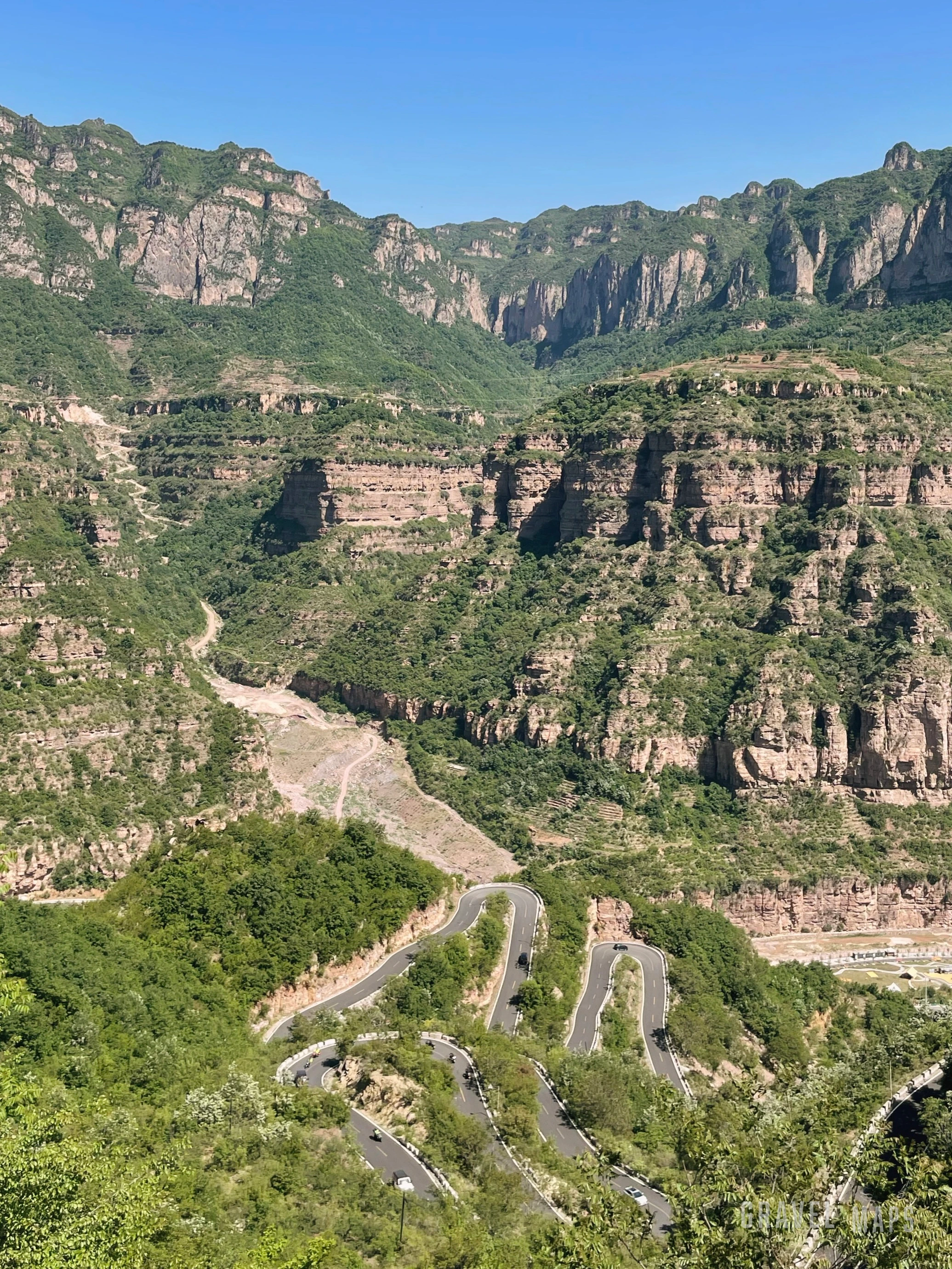 图片左上角之字形的路就是原计划的瓜路